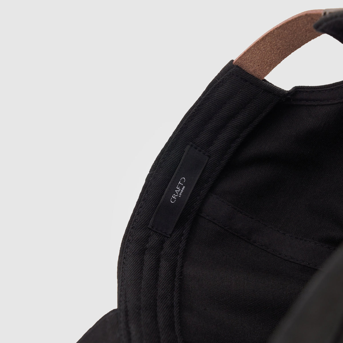 Gorra Universitaria (Negra)