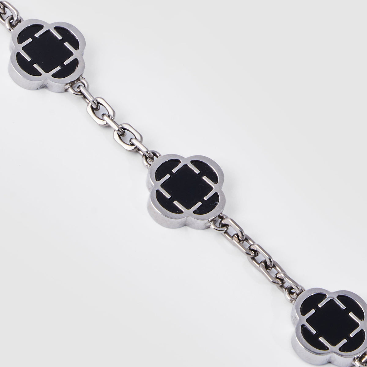 Pulsera de piedra de trébol de ónice (plata)