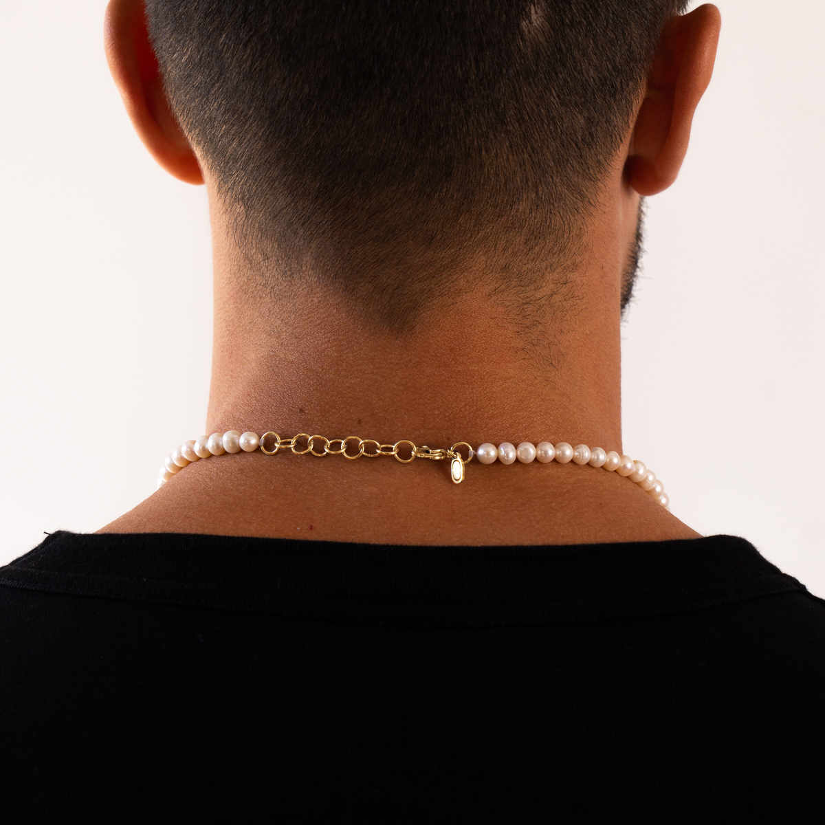 Collar de perlas reales con crucifijo (Oro)