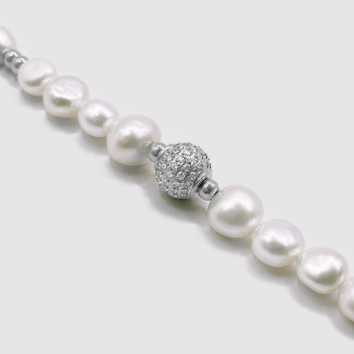 Pulsera de perlas reales con cuentas heladas (Plata)
