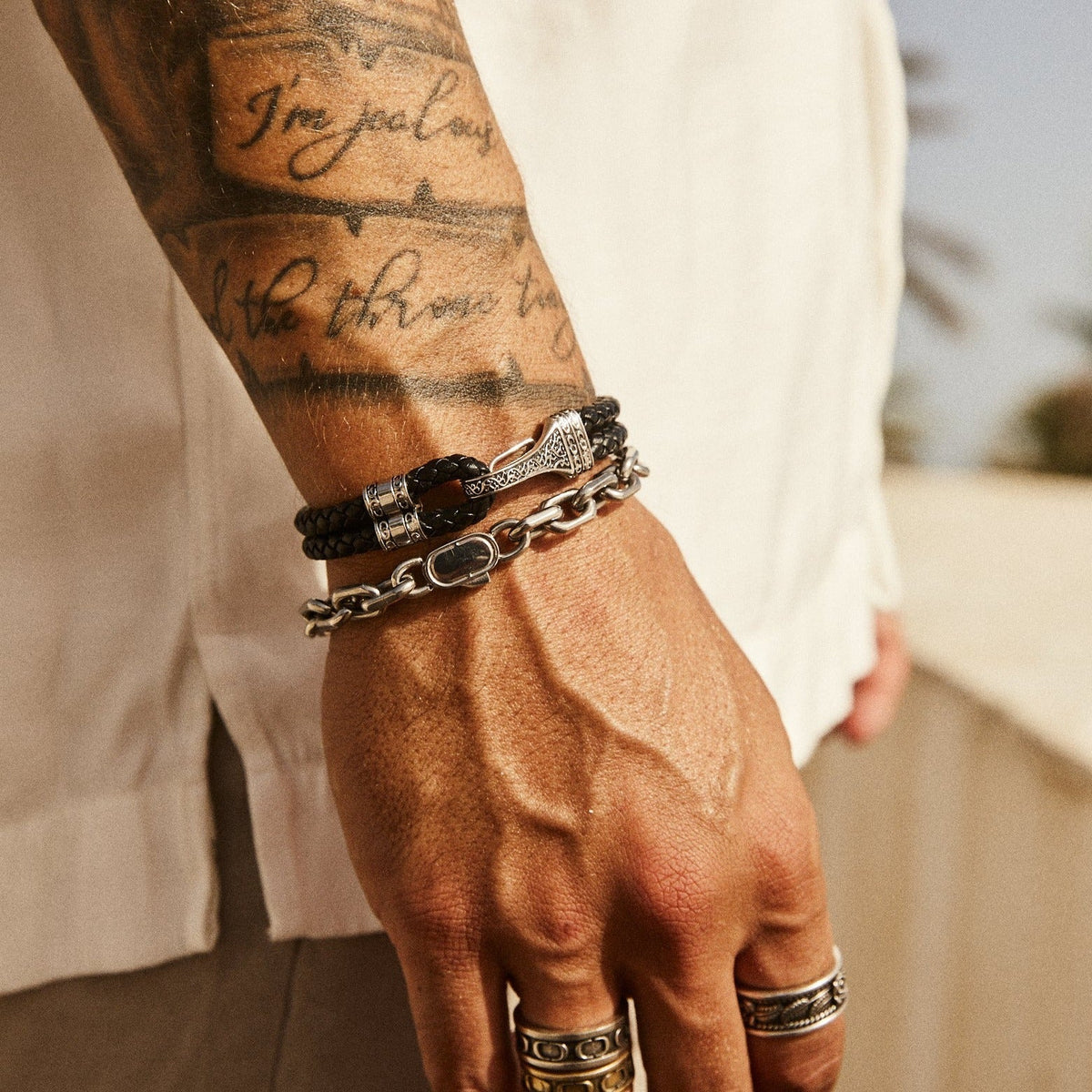 Pulsera de Cuerda de Cuero (Plata)
