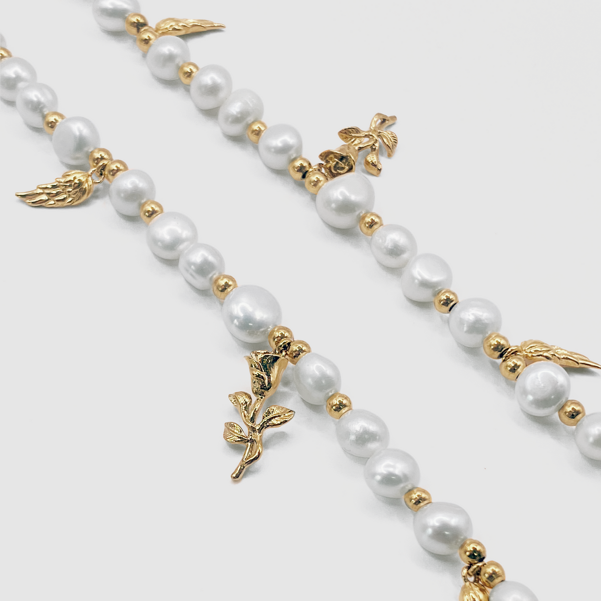 Collar de perlas reales con colgante (Oro)