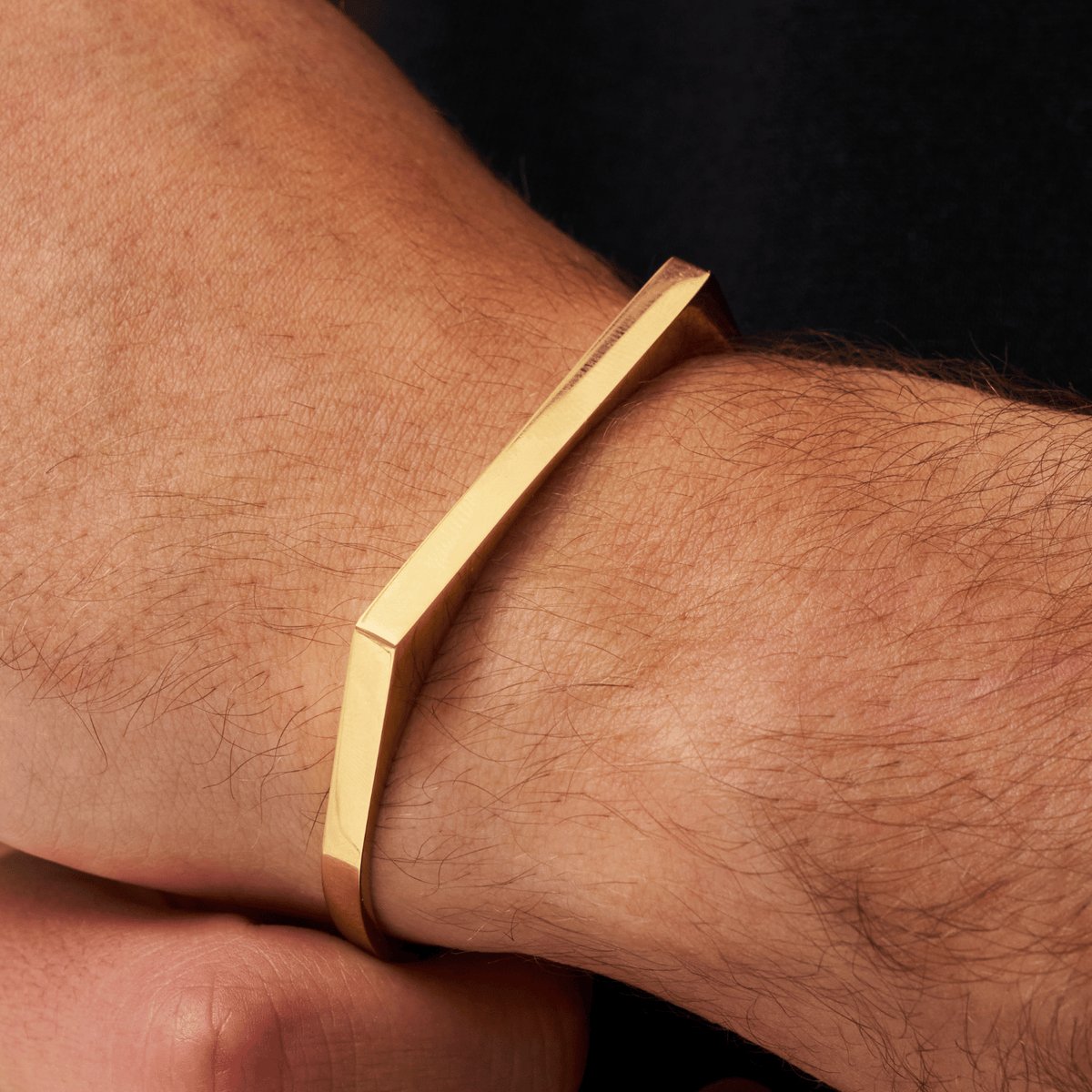 Brazalete rectangular 5mm (Oro)