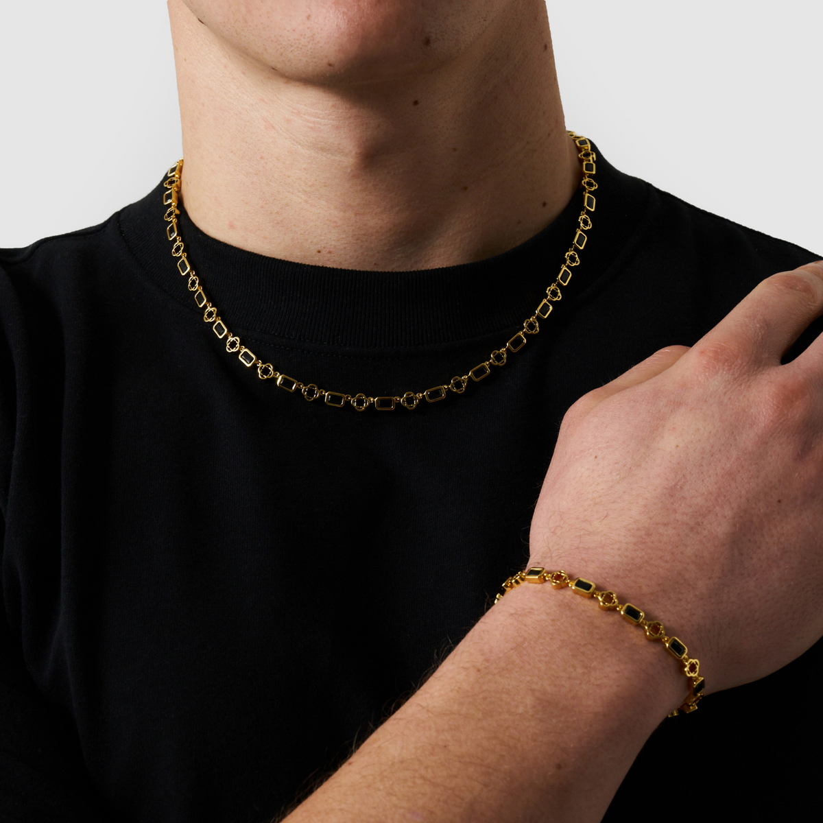Collar de Trébol de Piedras Preciosas Rojas (Oro)