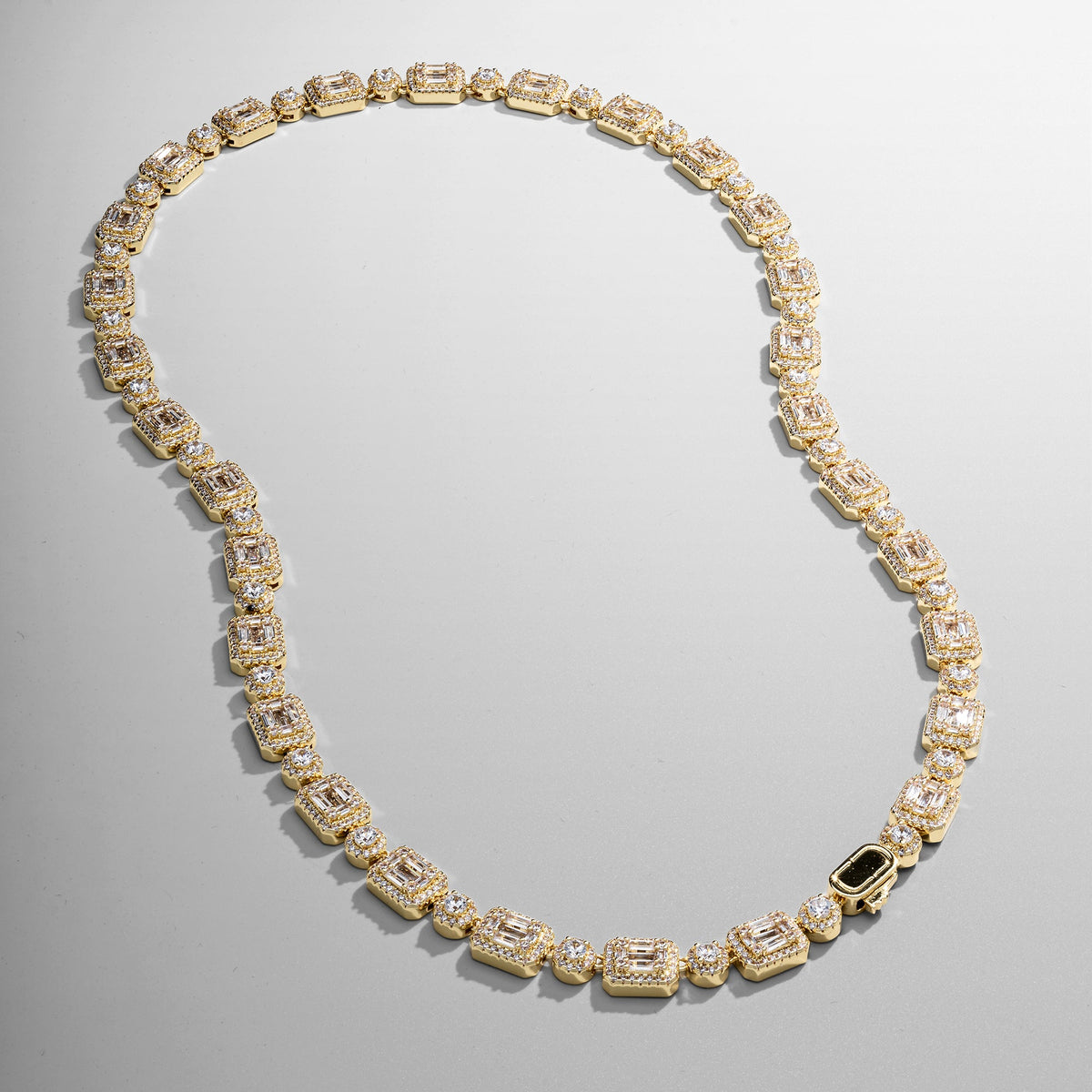 Collar de enlace de baguette helado (Oro)