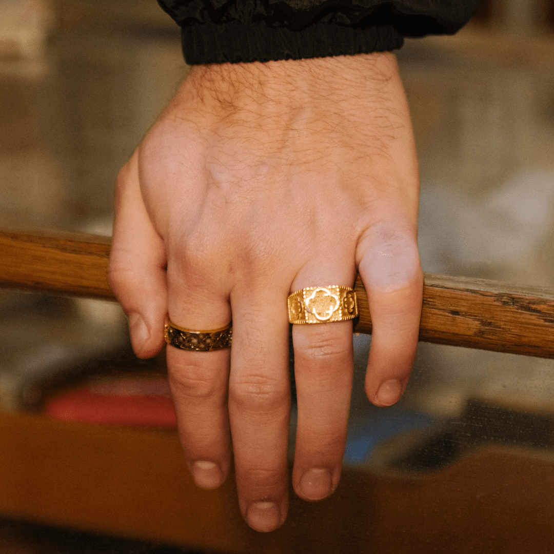 Anillo Soberano de Trébol (Oro)