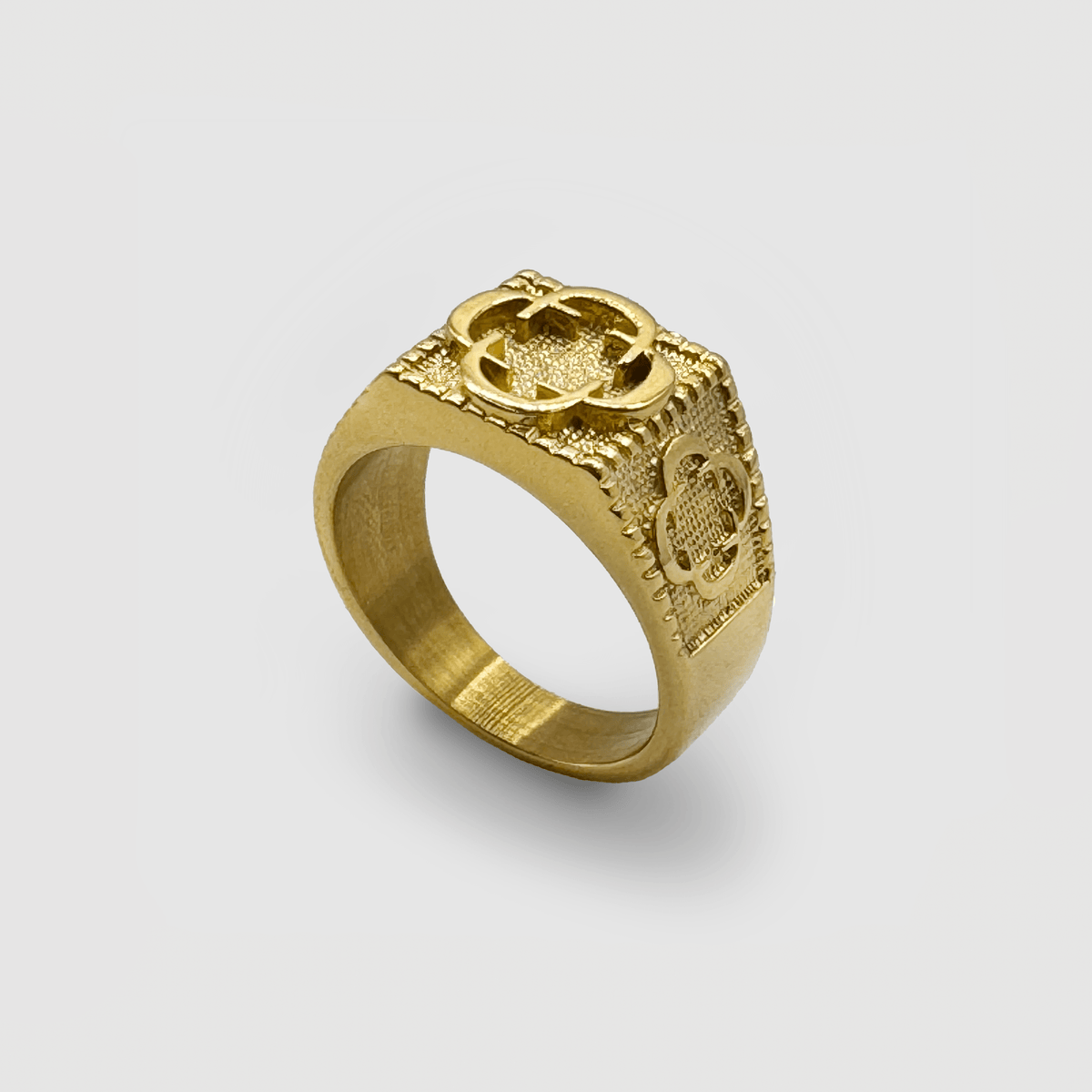 Anillo Soberano de Trébol (Oro)