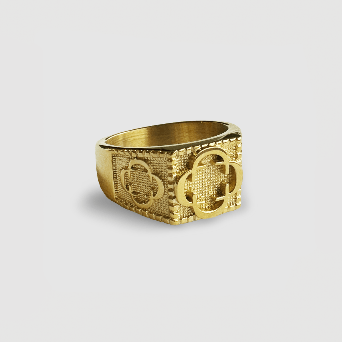 Anillo Soberano de Trébol (Oro)