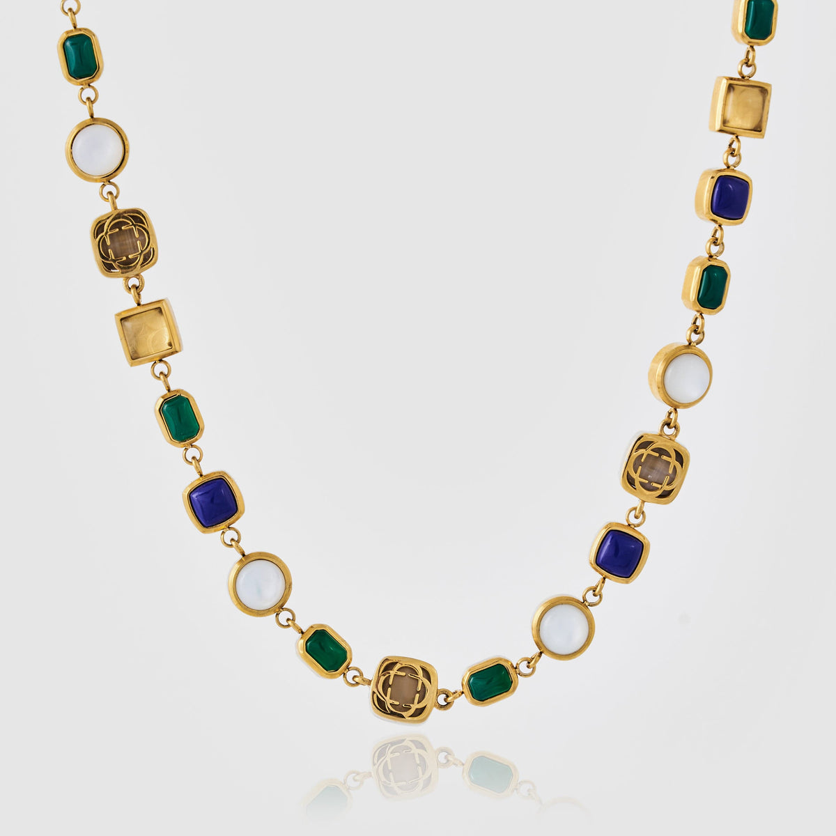 Collar de gema de cristal azul (oro)