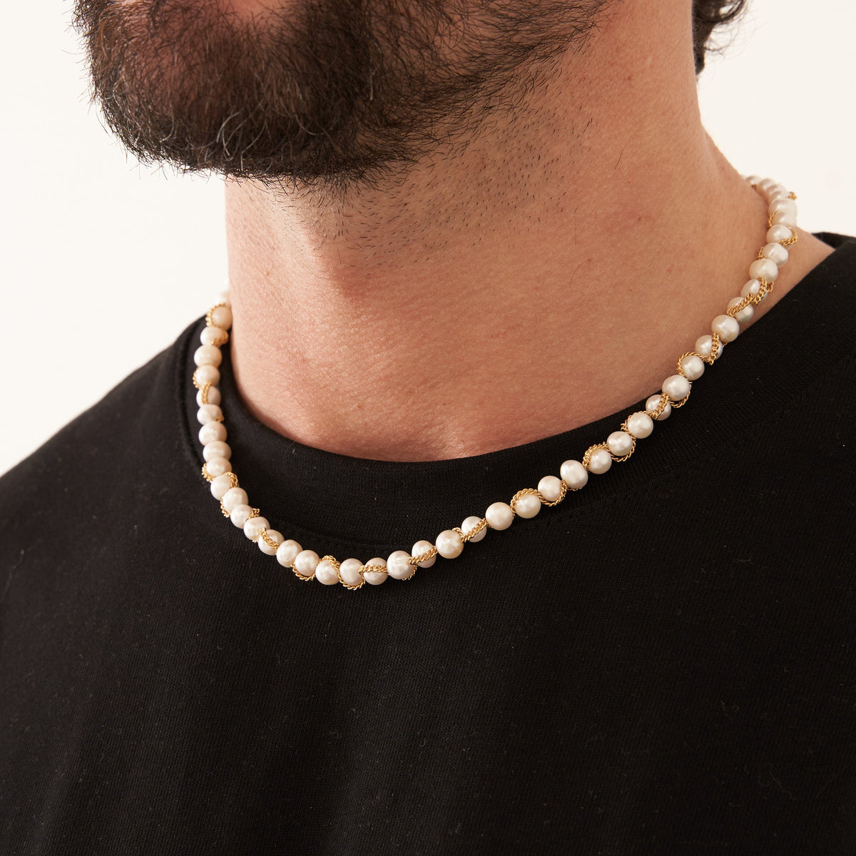 Collar de perlas reales con cadena (oro)