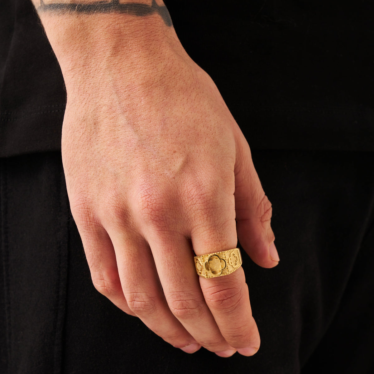 Anillo Soberano de Trébol (Oro)