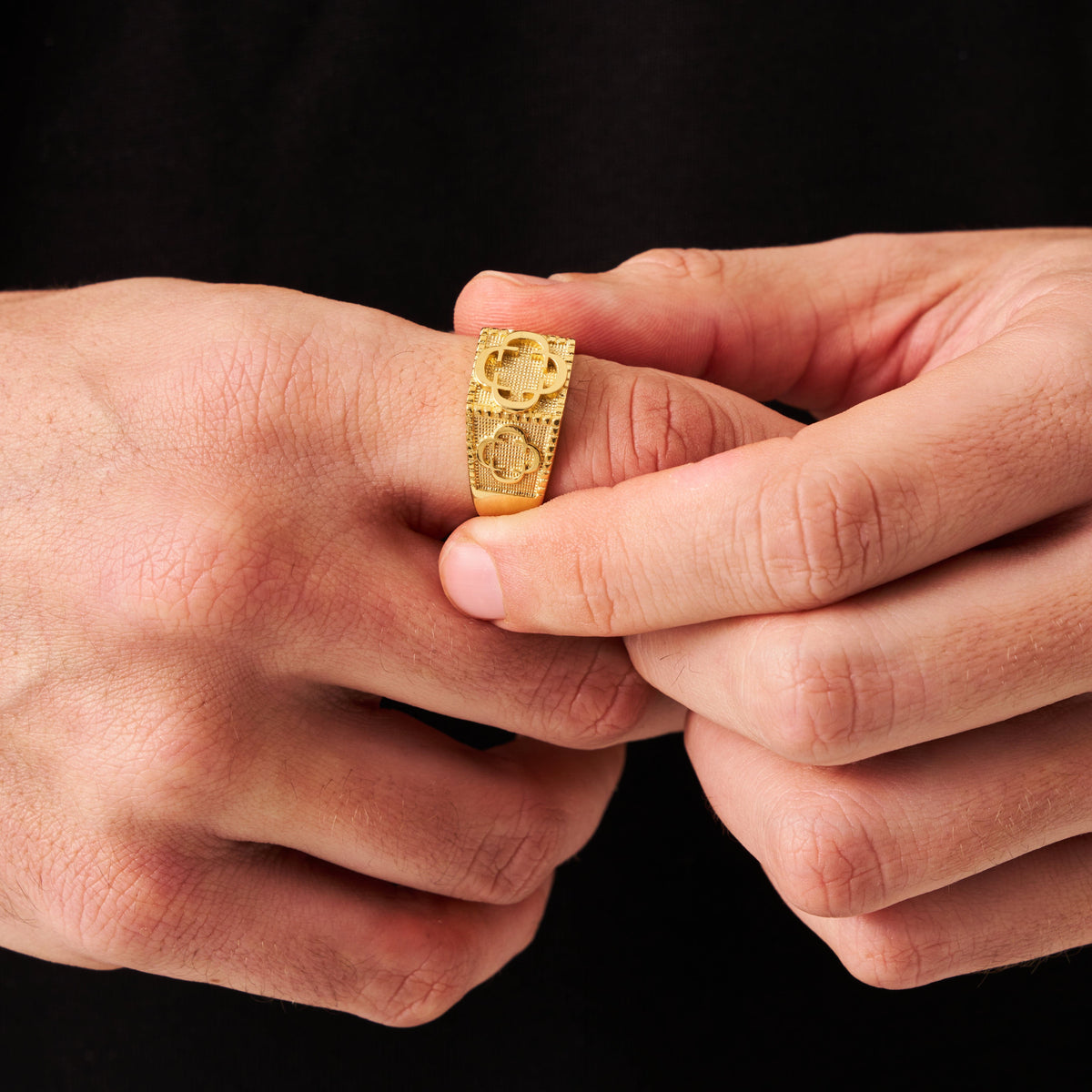 Anillo Soberano de Trébol (Oro)