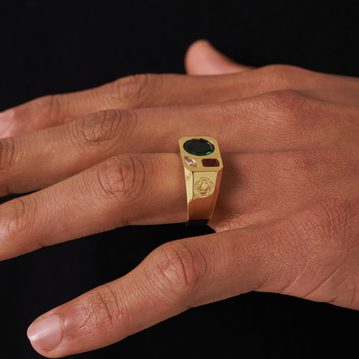 Anillo de Tres Piedras (Oro)