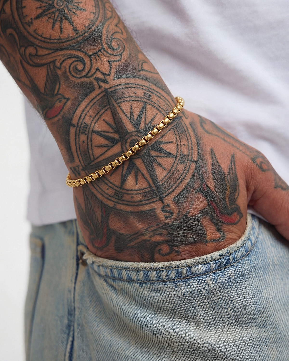 PULSERA NOIR ORO