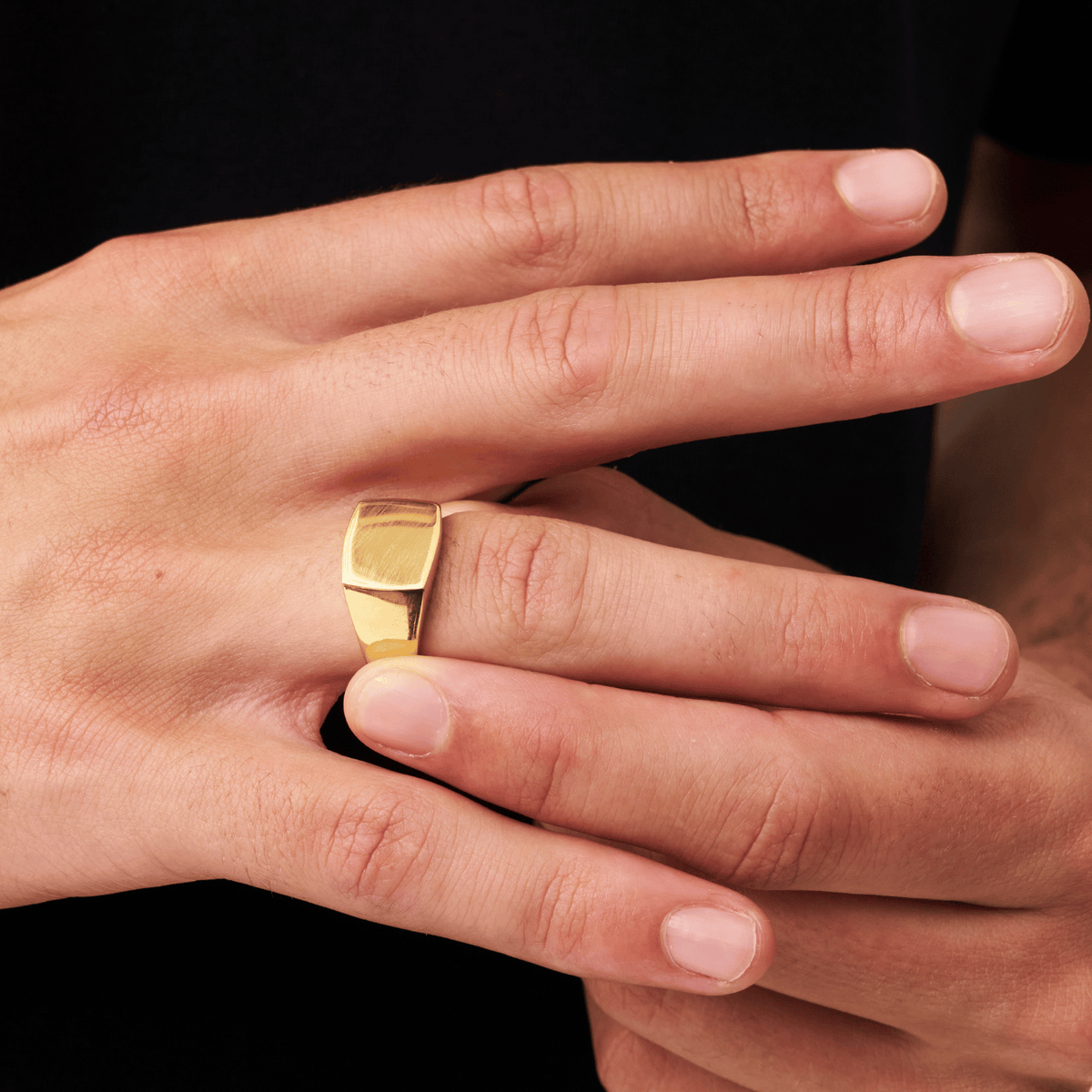 Anillo de sello cuadrado (Oro)