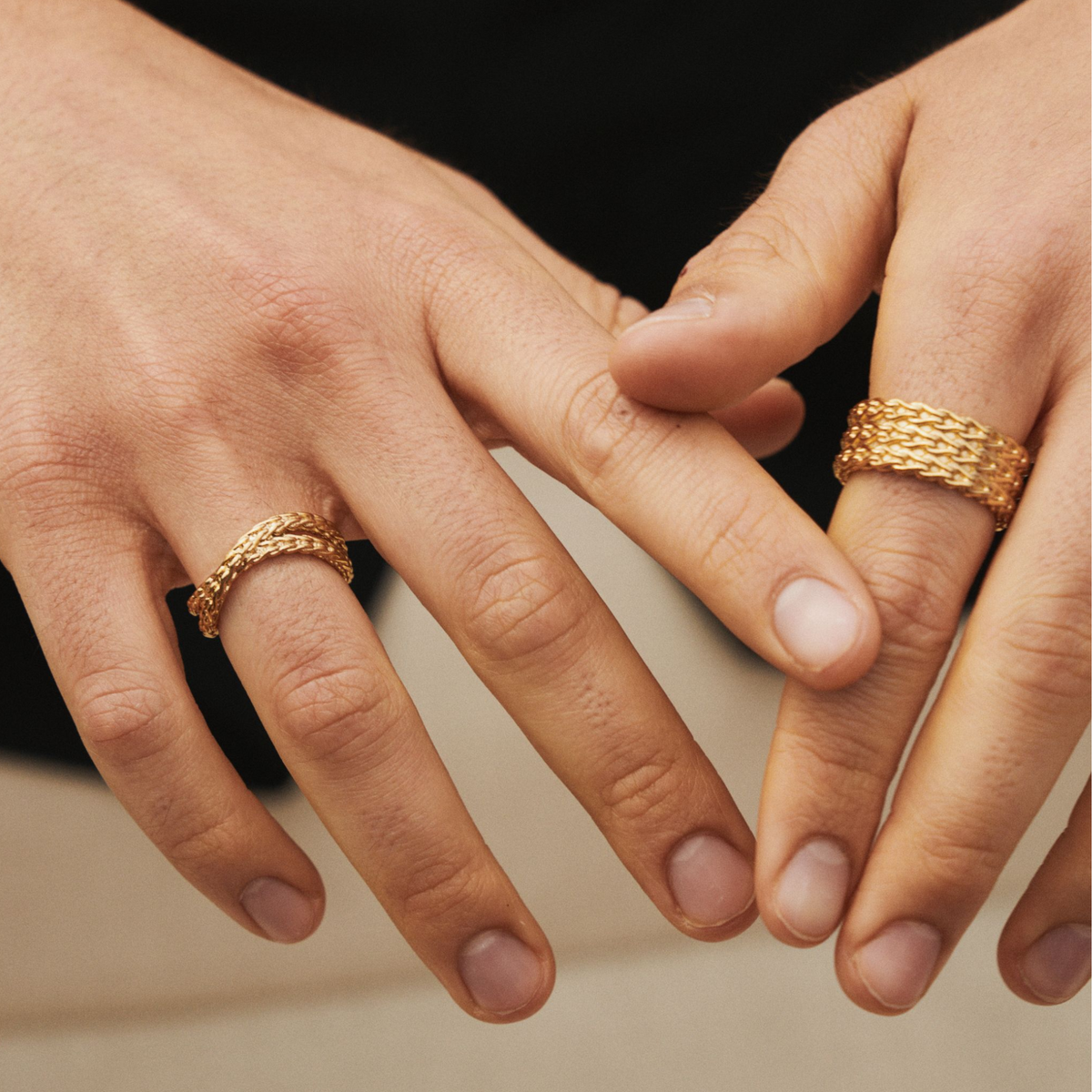 Anillo Apilado de Cuerda (Oro)