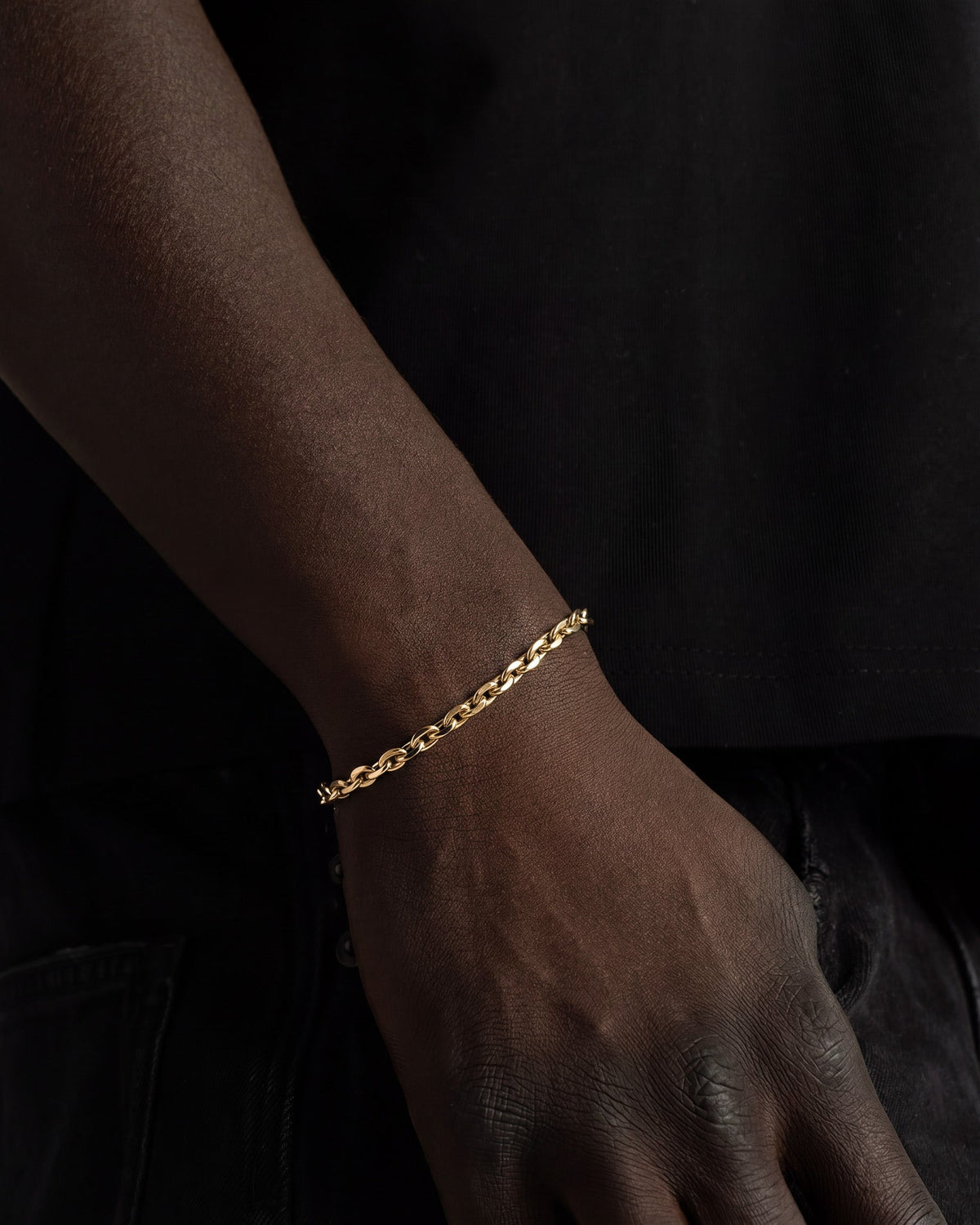 PULSERA ANCHOR ORO