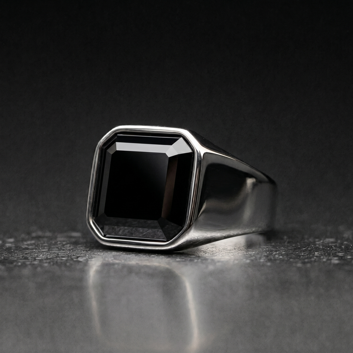 Anillo de sello negro
