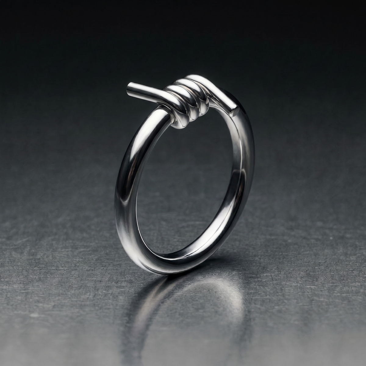 Anillo con púas