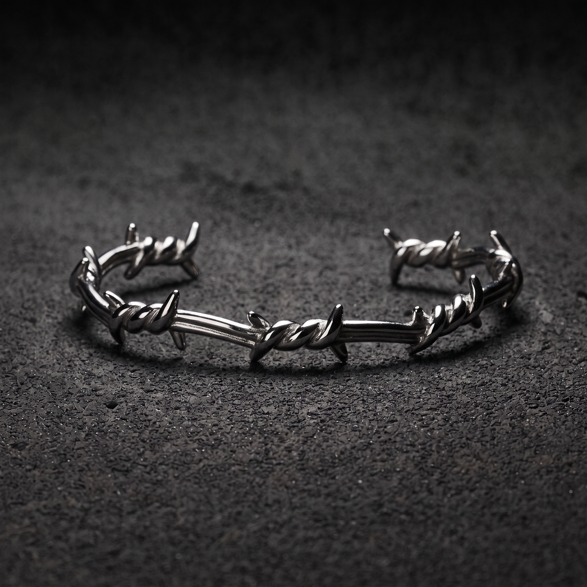 Brazalete de alambre de púas