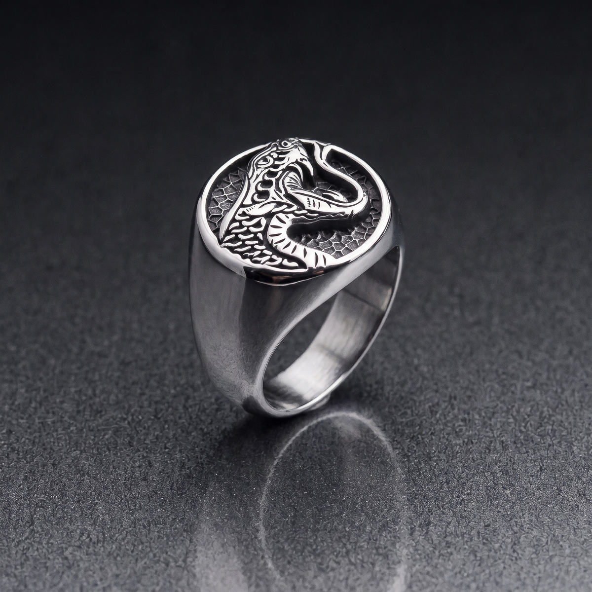 Anillo de Venom