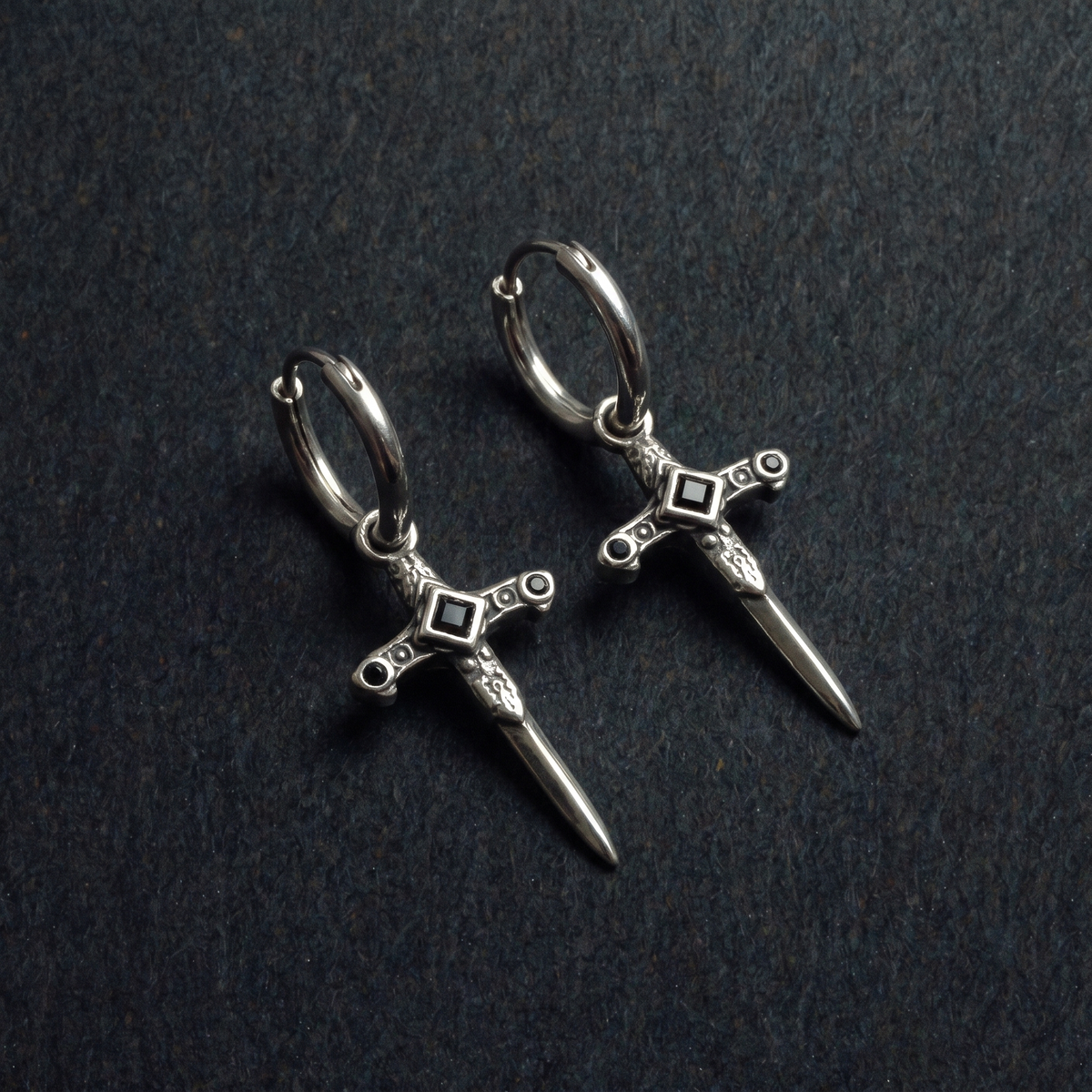 Pendientes de daga