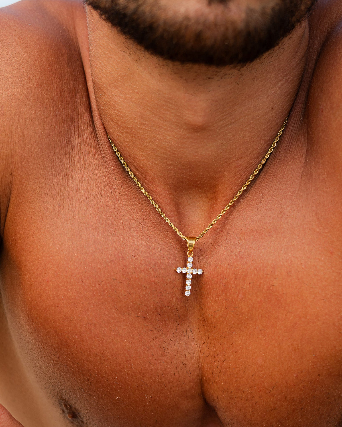 COLLAR ICY CROSS ORO