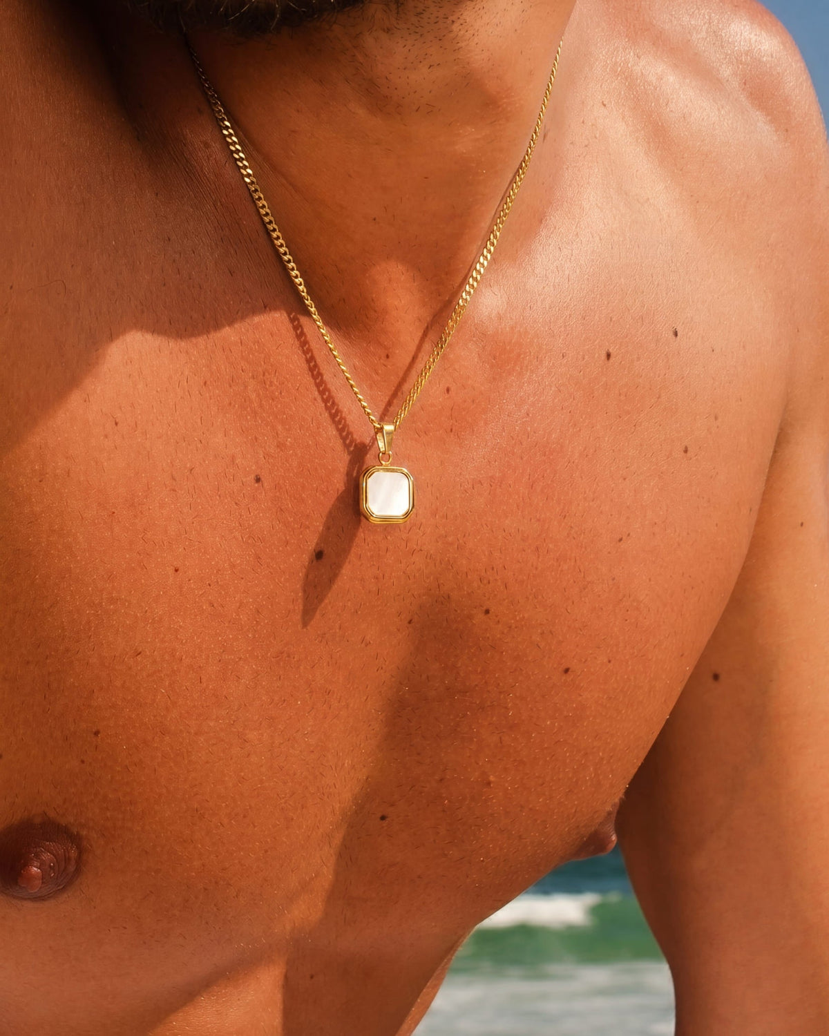 COLLAR NOVA ORO