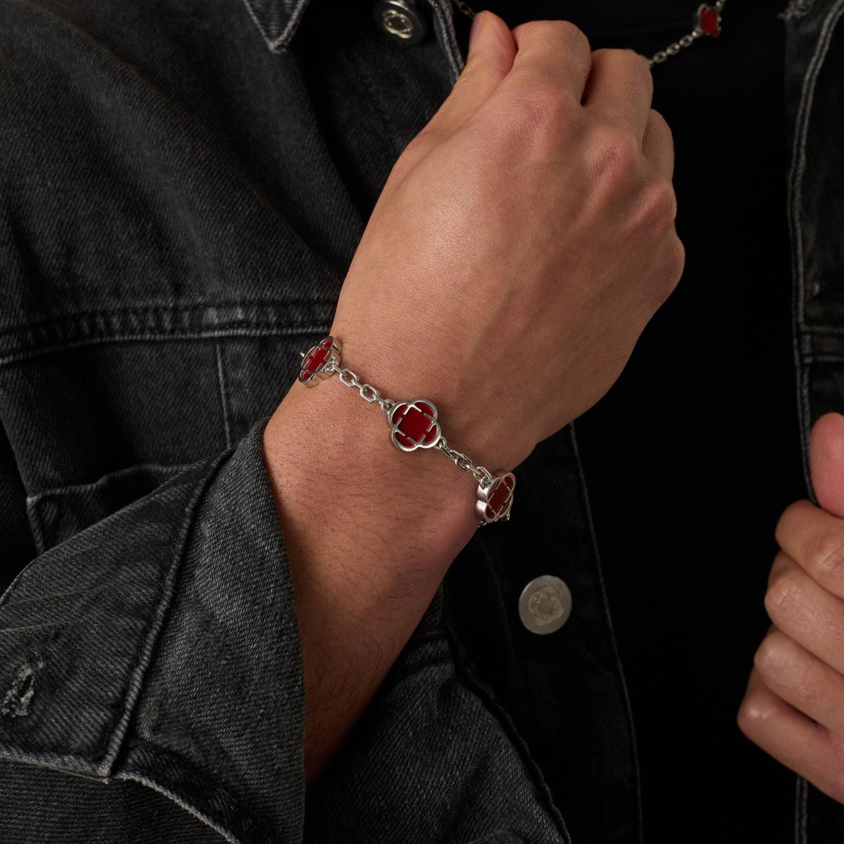 Pulsera de Piedra de Trébol Rojo (Plata)
