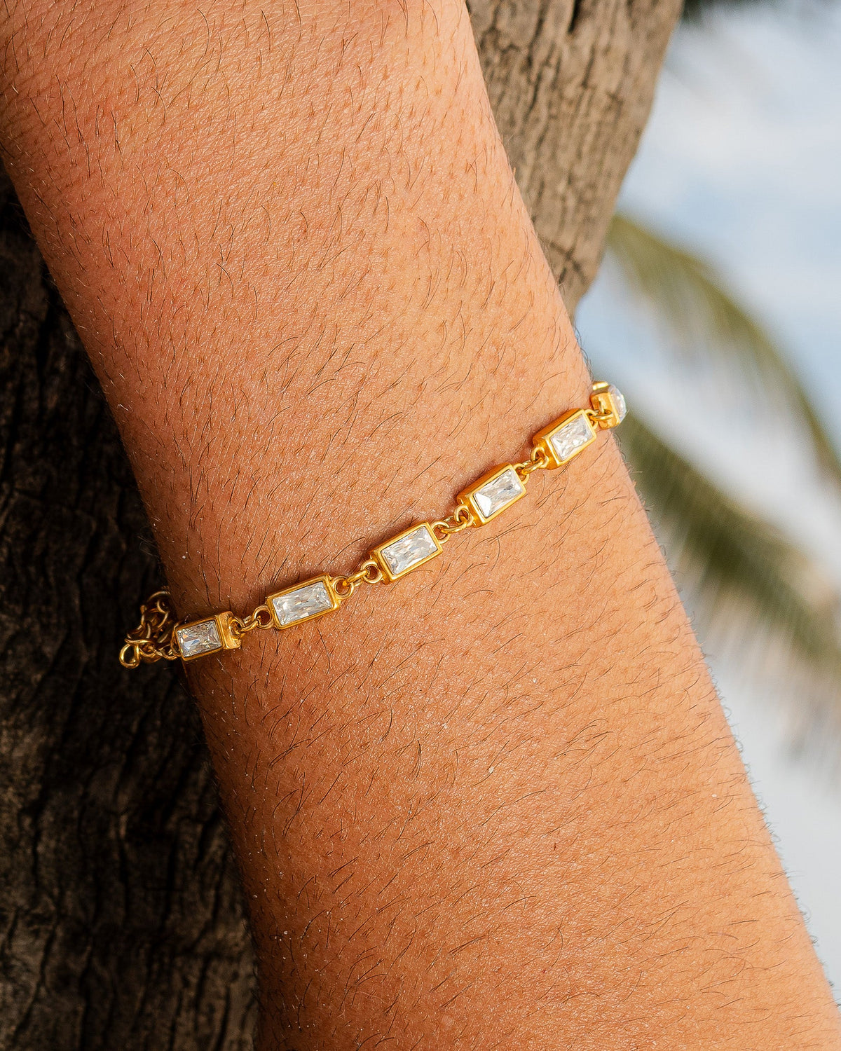PULSERA OMEN ORO